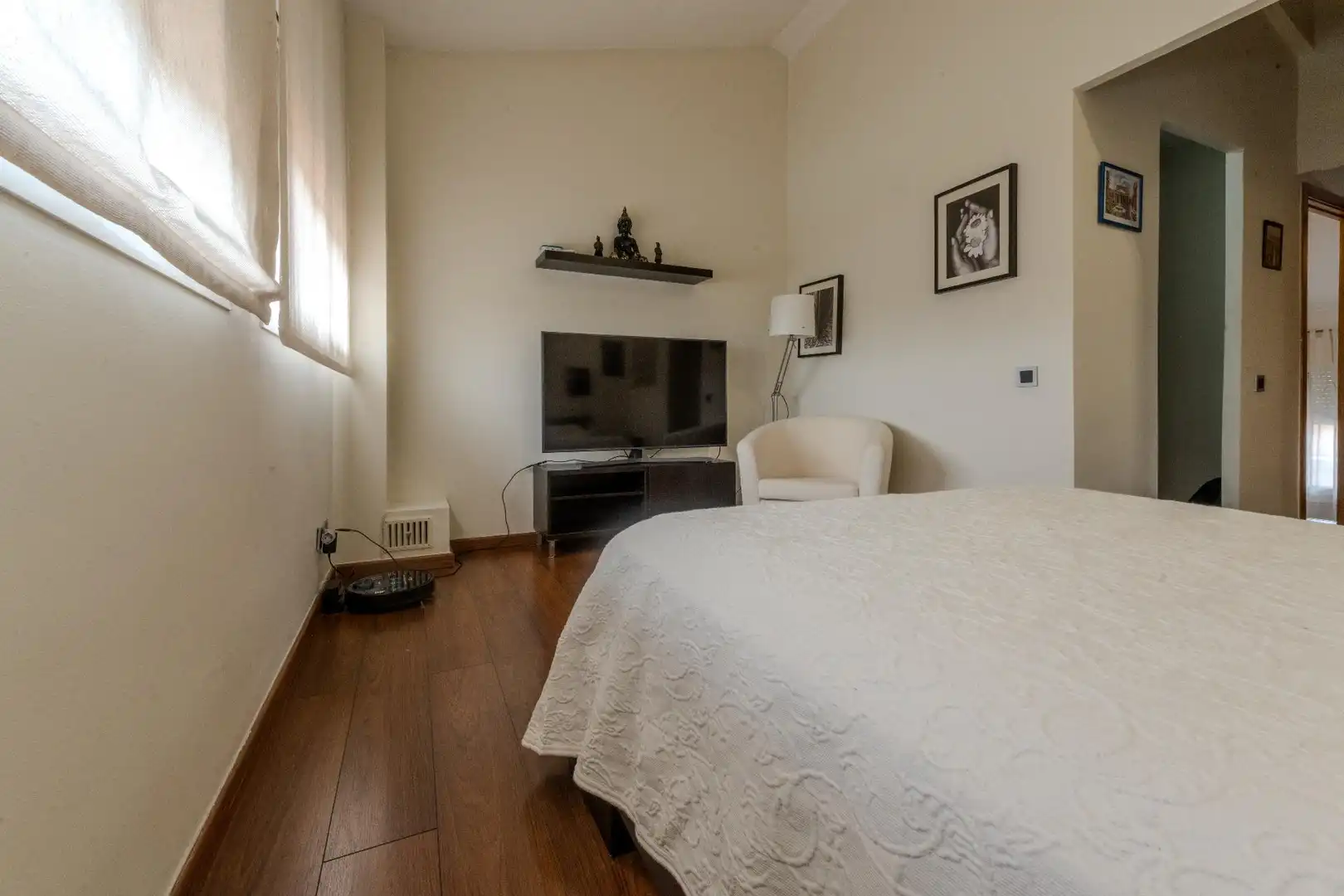 Dormitori de Casa o xalet en venda en Castellar del Vallès amb Aire condicionat, Calefacció i Jardí privat