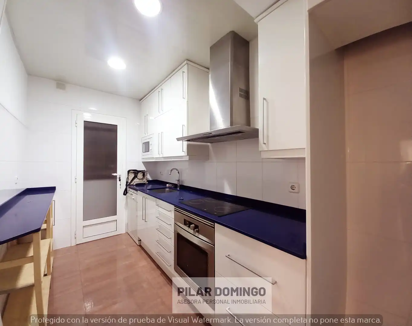 Cocina de Piso en venta en Barcelona con Parquet y Horno