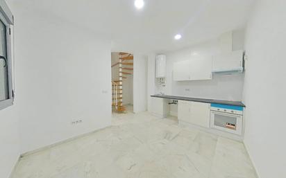 Kitchen of Duplex to rent in  Sevilla Capital