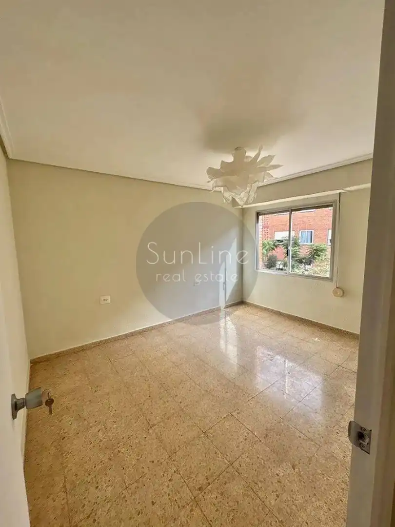 Habitación de Piso de alquiler en Valencia con Aire acondicionado, Terraza y Se aceptan mascotas