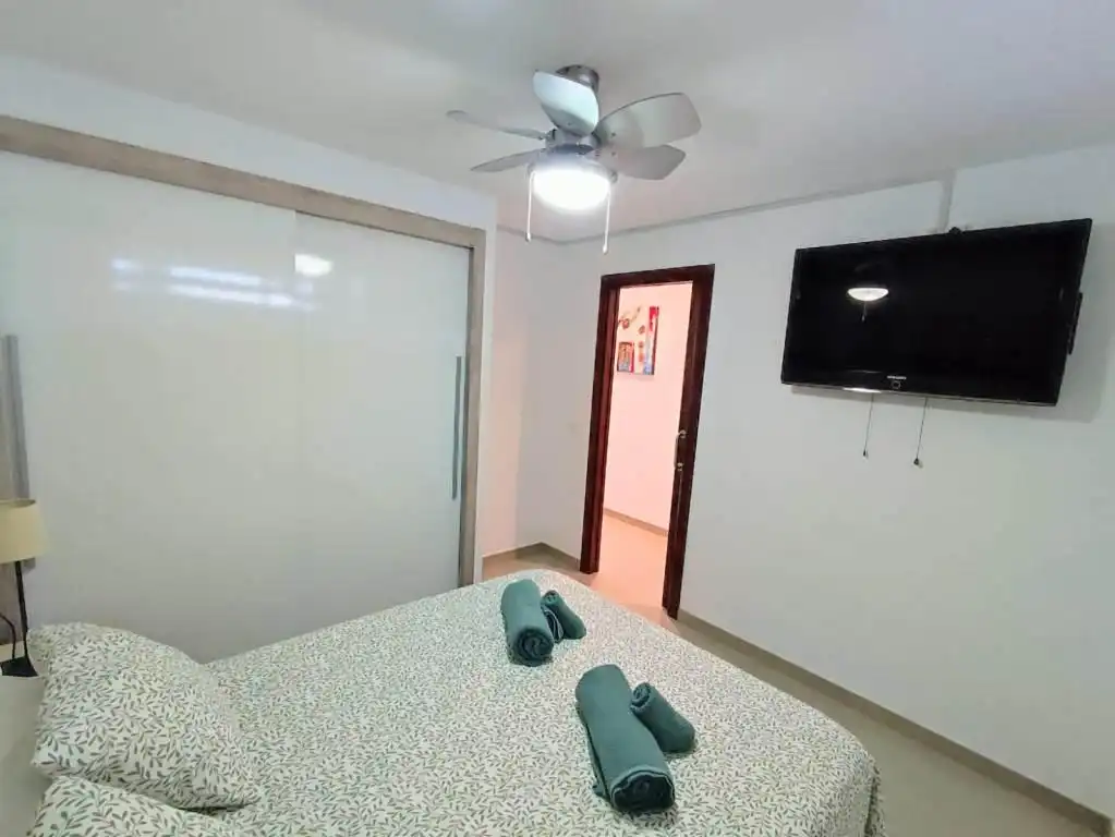 Schlafzimmer von Erdgeschoss zur Miete in Adeje mit Terrasse und Möbliert