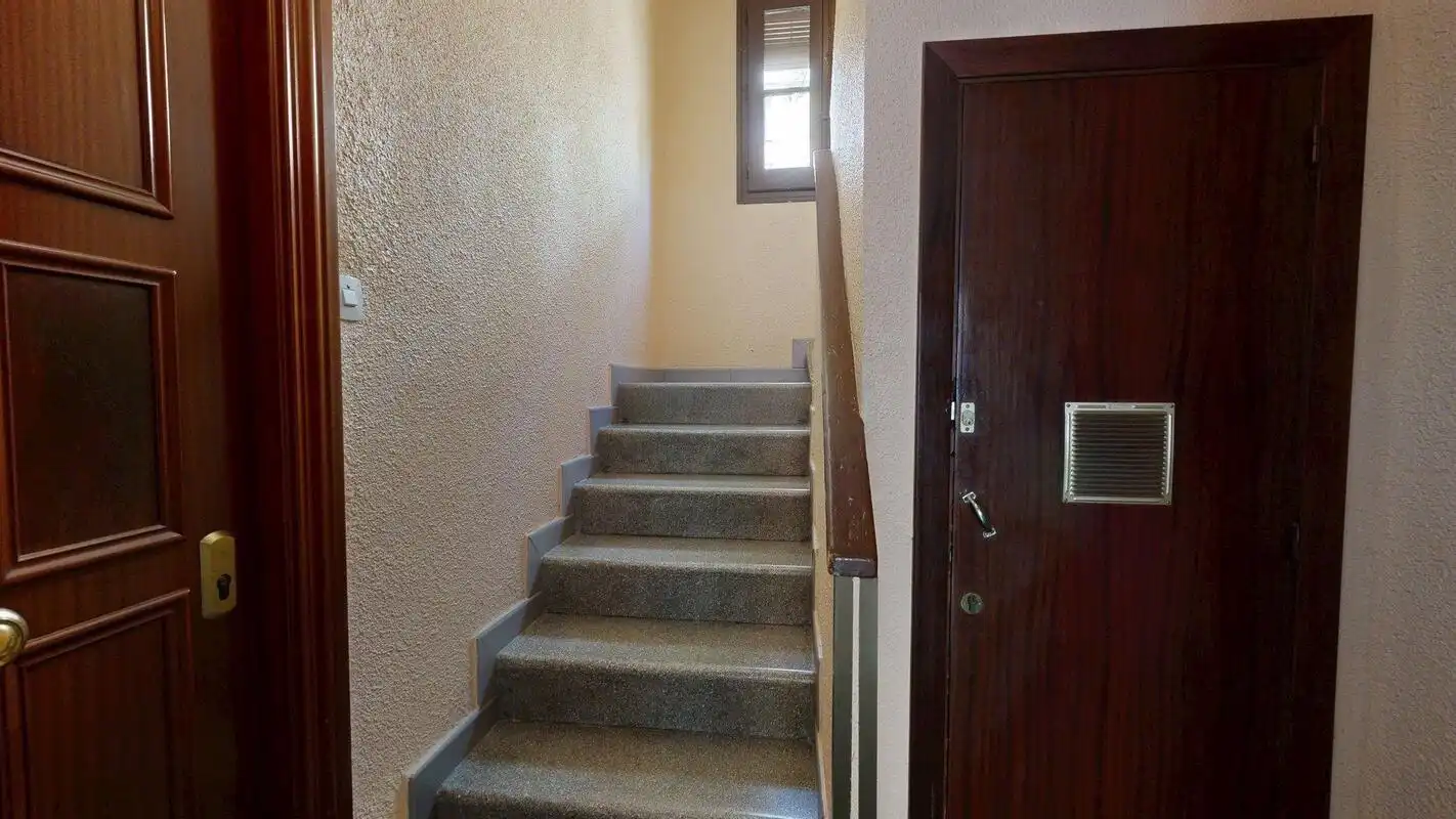 Wohnung zum Verkauf in Zaragoza mit Klimaanlage und Heizung