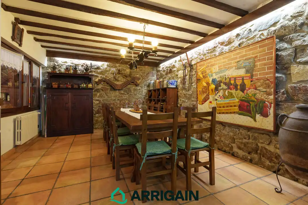 Casa o chalet en venta en Irun  con Calefacción, Jardín privado y Terraza
