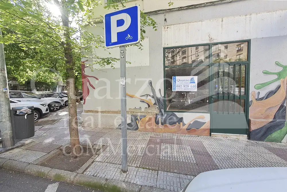 Aparcament de Local de lloguer en Cáceres