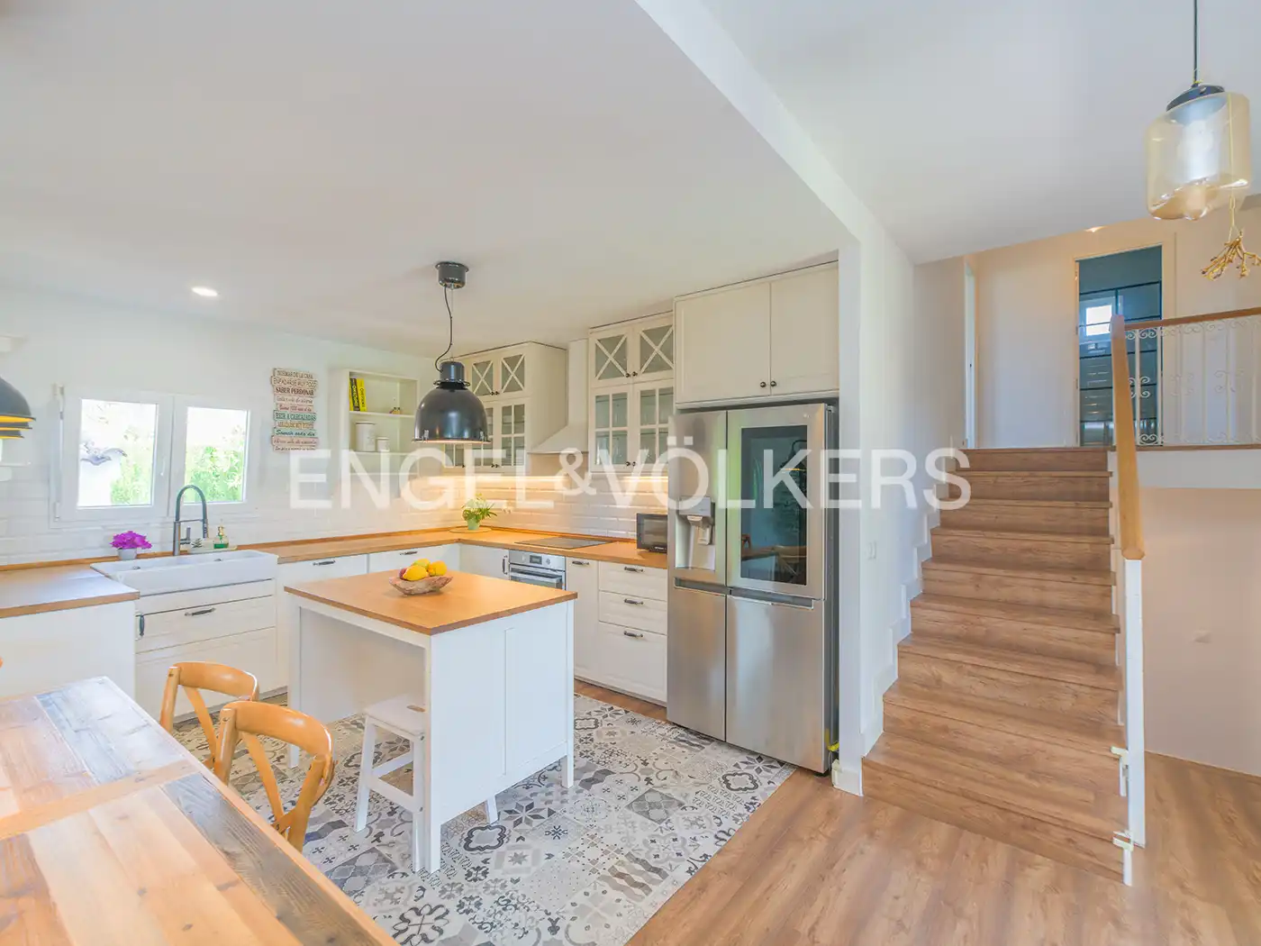 Cocina de Casa o chalet en venta en El Campello con Aire acondicionado, Calefacción y Jardín privado