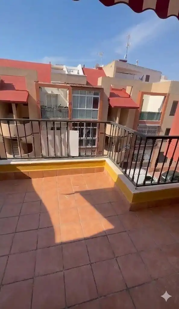 Terraza de Piso en venta en Torrevieja con Aire acondicionado, Amueblado y Balcón