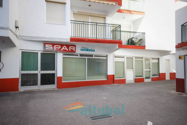 Local comercial en Venta en Avinguda del Papa Luna, 10 en Playa Norte