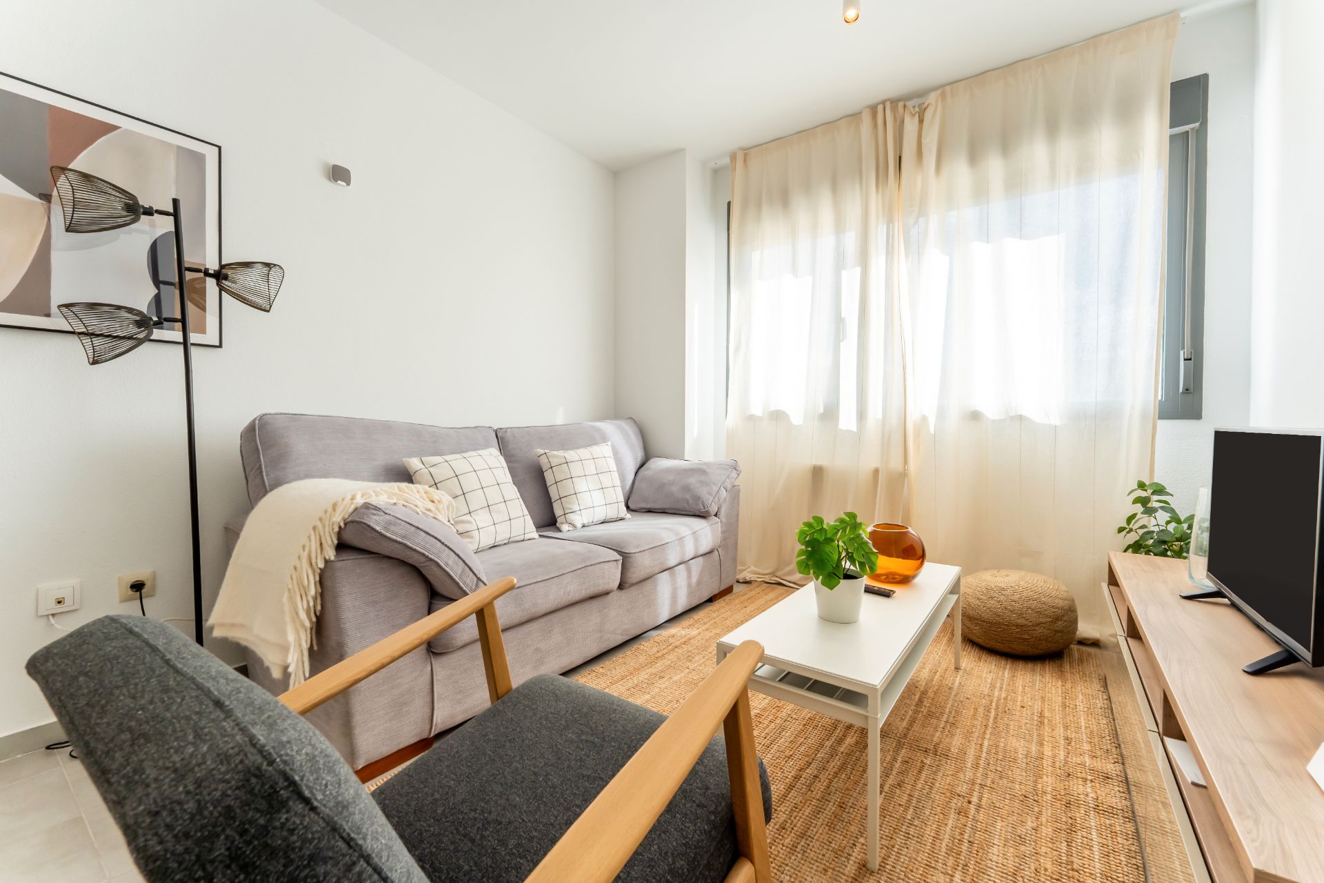 Living room of Flat to rent in Móstoles  with Air Conditioner, Heating and Storage room