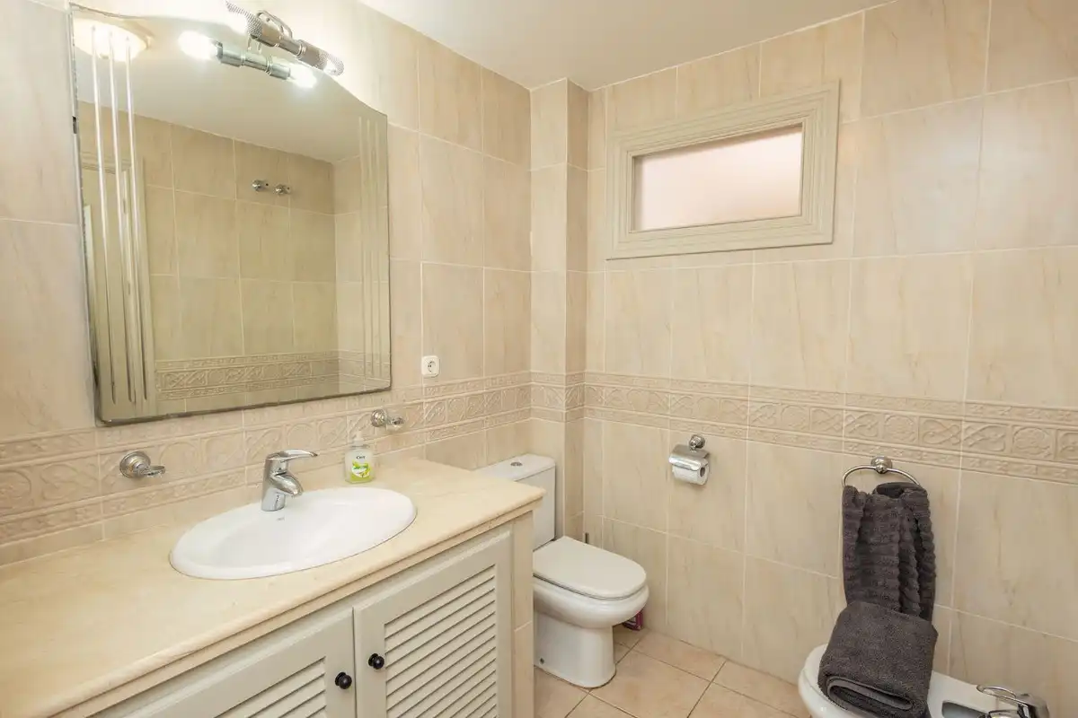 Terraced house with pool for sale in Riviera del Sol, imagen 13