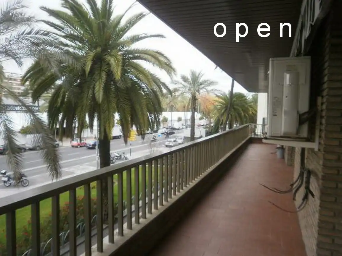 Vista exterior de Oficina de alquiler en Córdoba con Aire acondicionado, Calefacción y Terraza