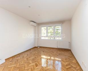 Bedroom of Apartment to rent in  Madrid Capital  with Air Conditioner, Heating and Parquet flooring