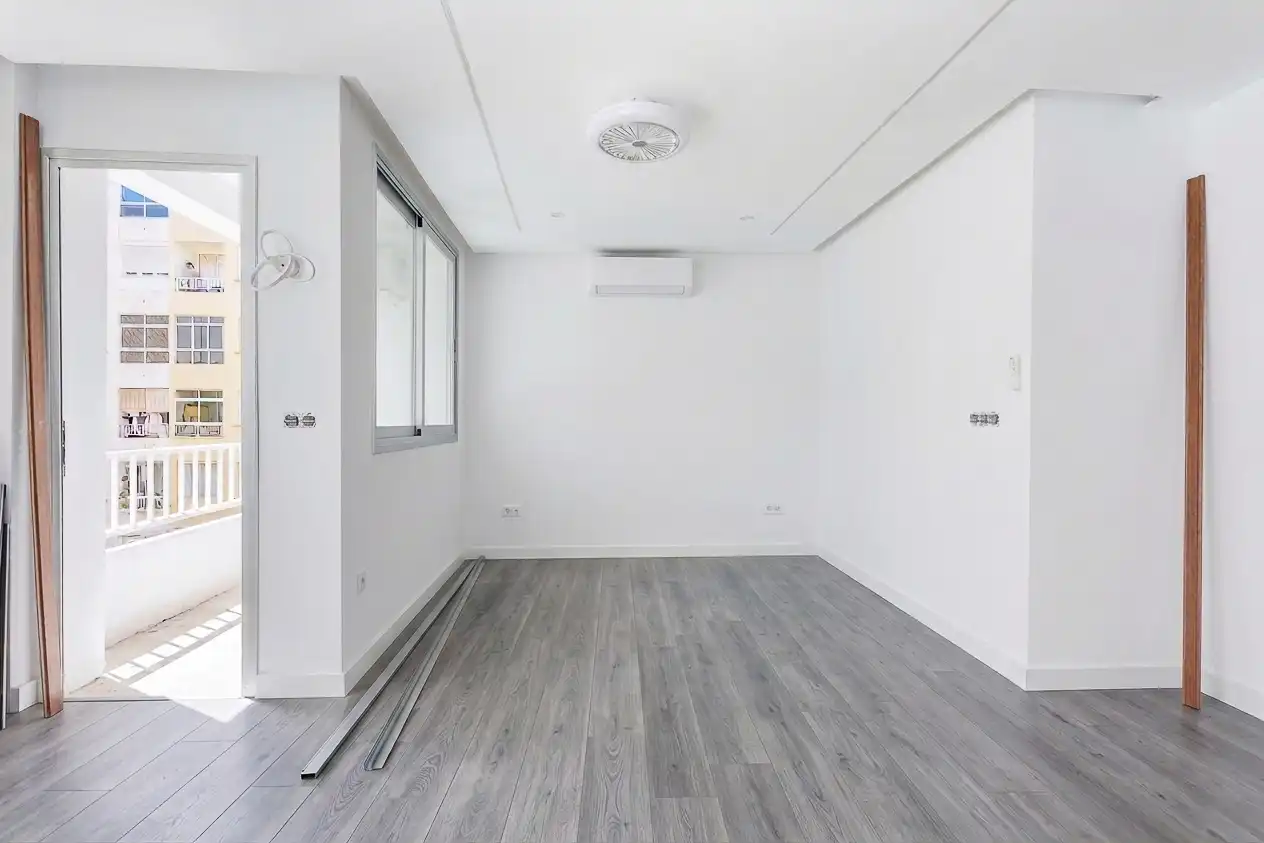Piso en venta en Santa Cruz de Tenerife con Terraza, Trastero y Horno