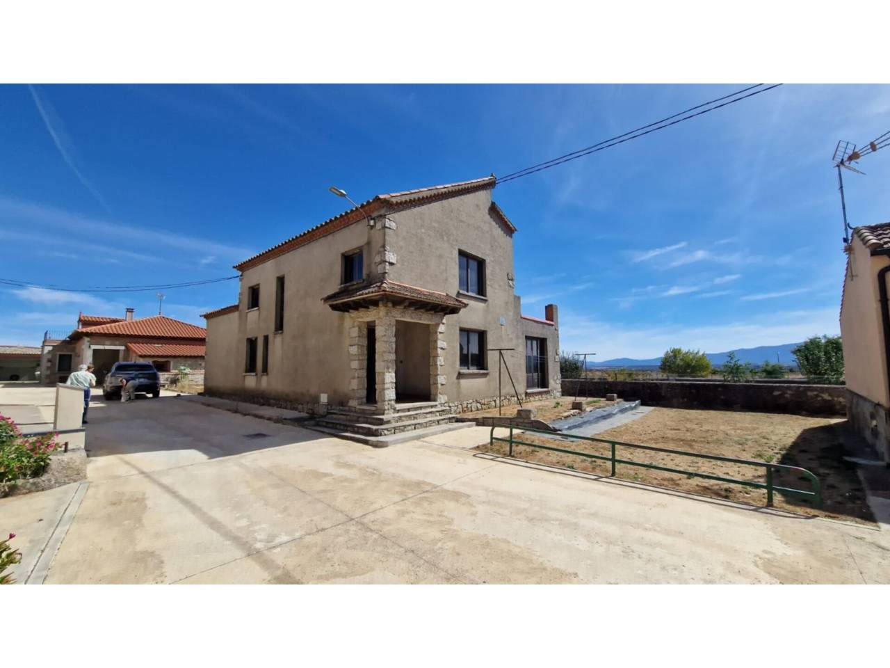 Vista exterior de Casa o xalet en venda en La Encina amb Terrassa