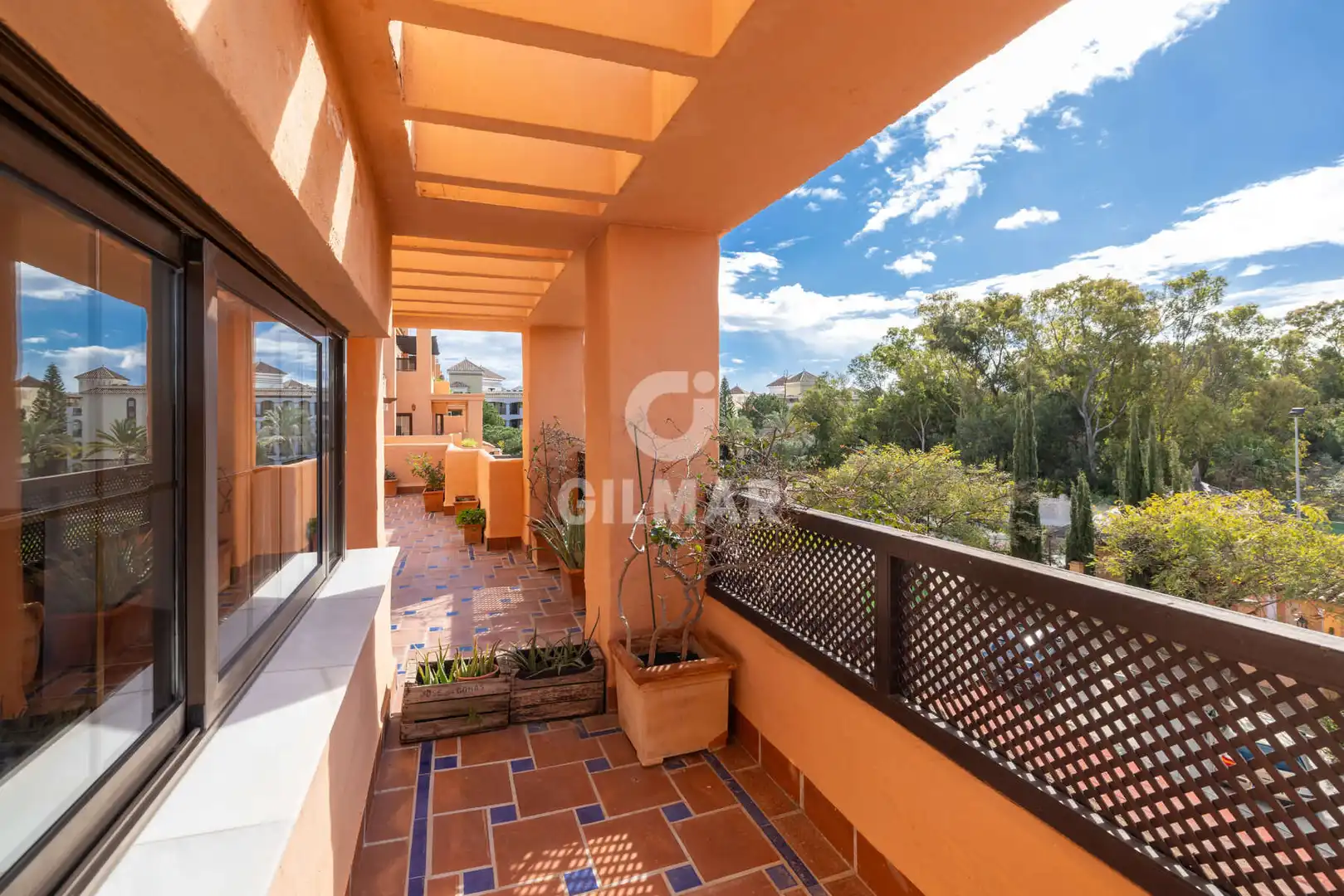 Exterior view of Duplexes for sale in Estepona  with Heating, Private garden and Storage room