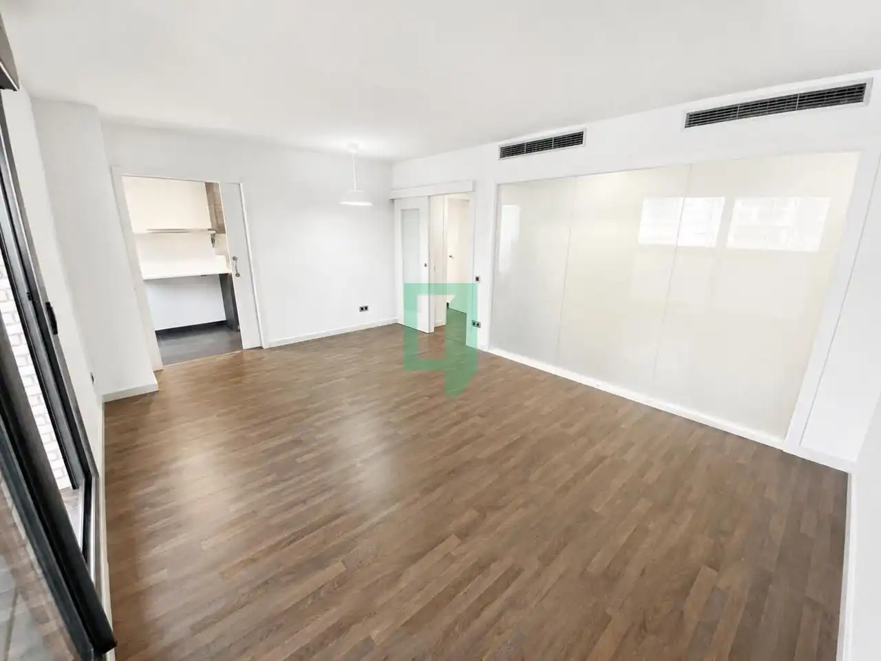 Bedroom of Flat for rent in Badalona  with Air Conditioner and Terrace