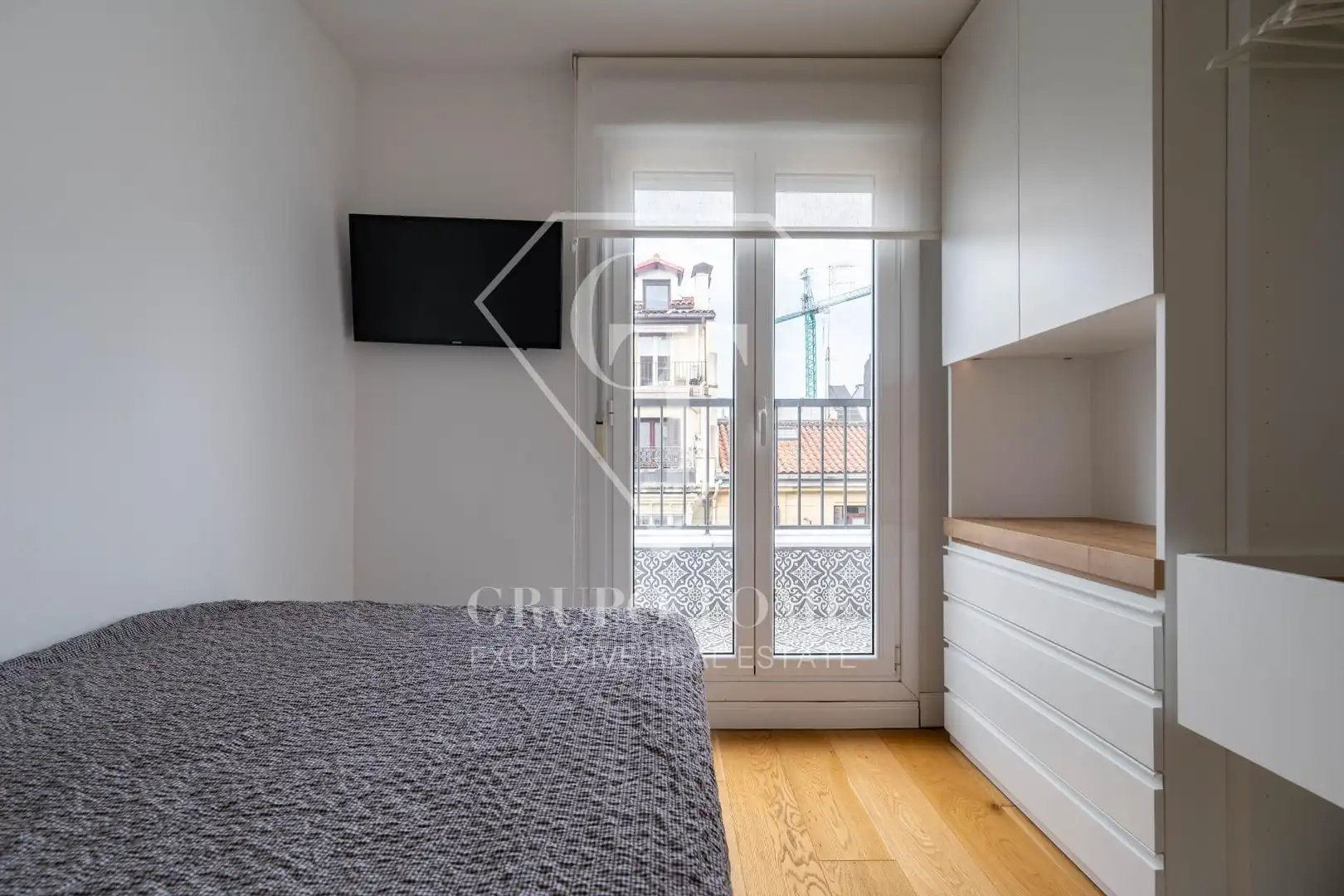 Habitación de Piso en venta en Donostia - San Sebastián  con Calefacción y Balcón