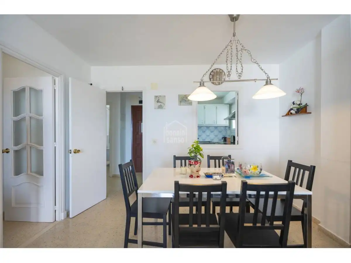 Menjador de Apartament en venda en Es Migjorn Gran amb Terrassa i Moblat