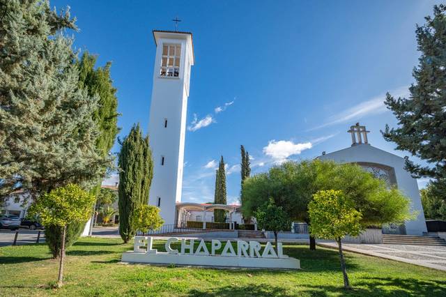 Casa-chalet en Venta en Calle HORTENSIA (CHAPARRAL) en Albolote