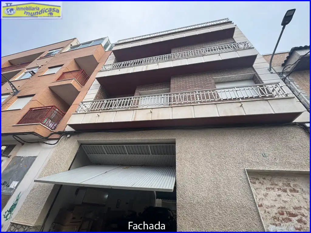 Casa en venda a Calle Tirso de Molina