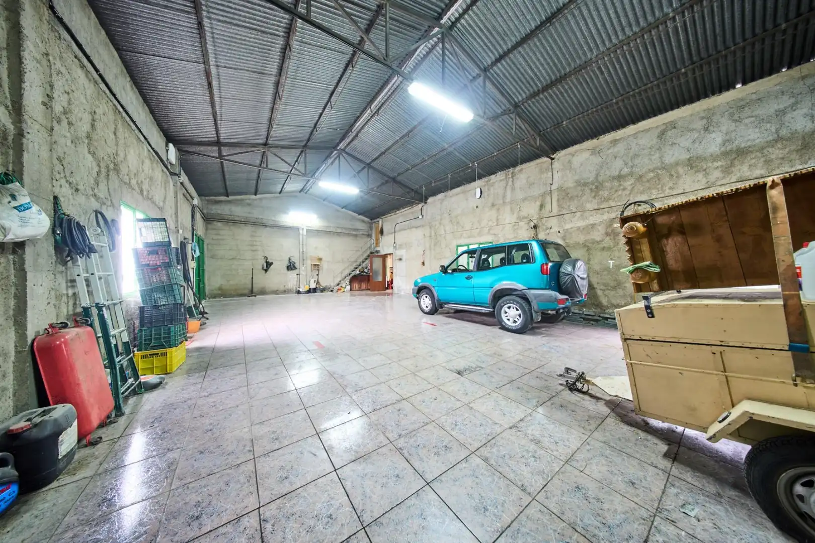 Nau industrial en venda en Pinos Puente