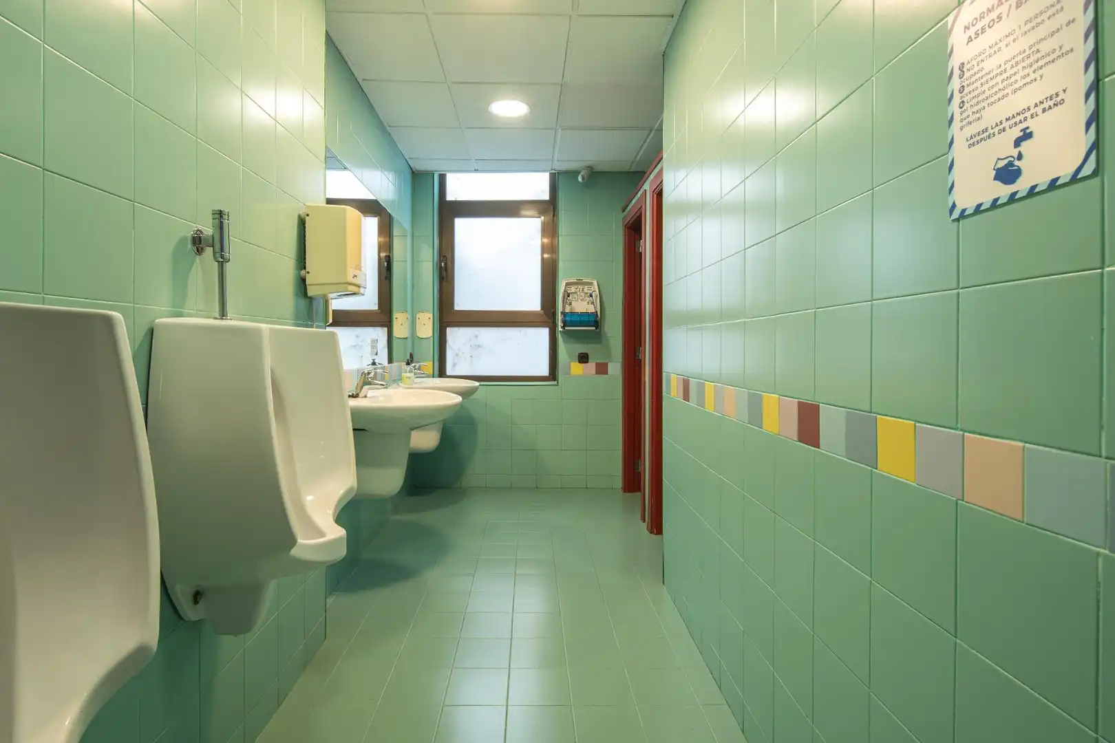 Badezimmer von Gebäude zur Miete in Armilla