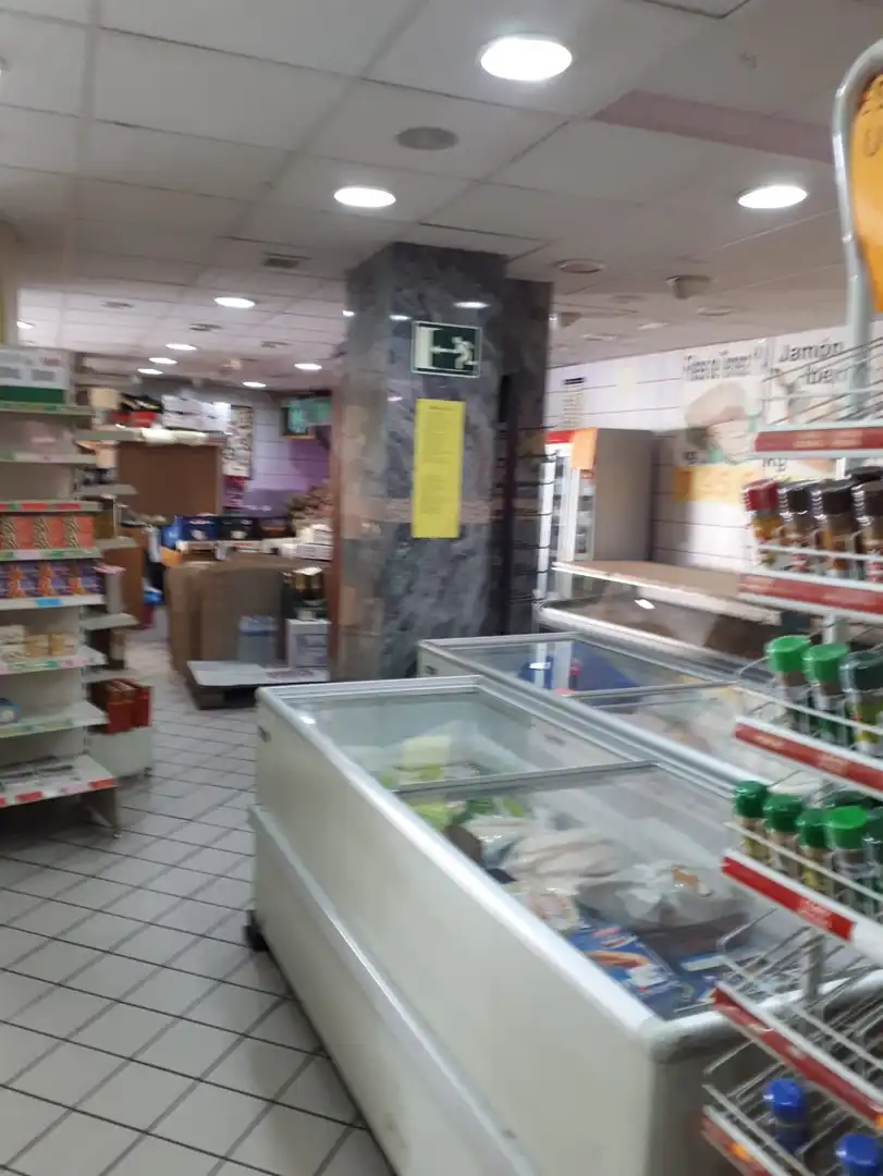 Local comercial en venta en Carretera de Ledesma, imagen 3