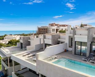 Exterior view of Single-family semi-detached for sale in Marbella  with Air Conditioner, Private garden and Terrace