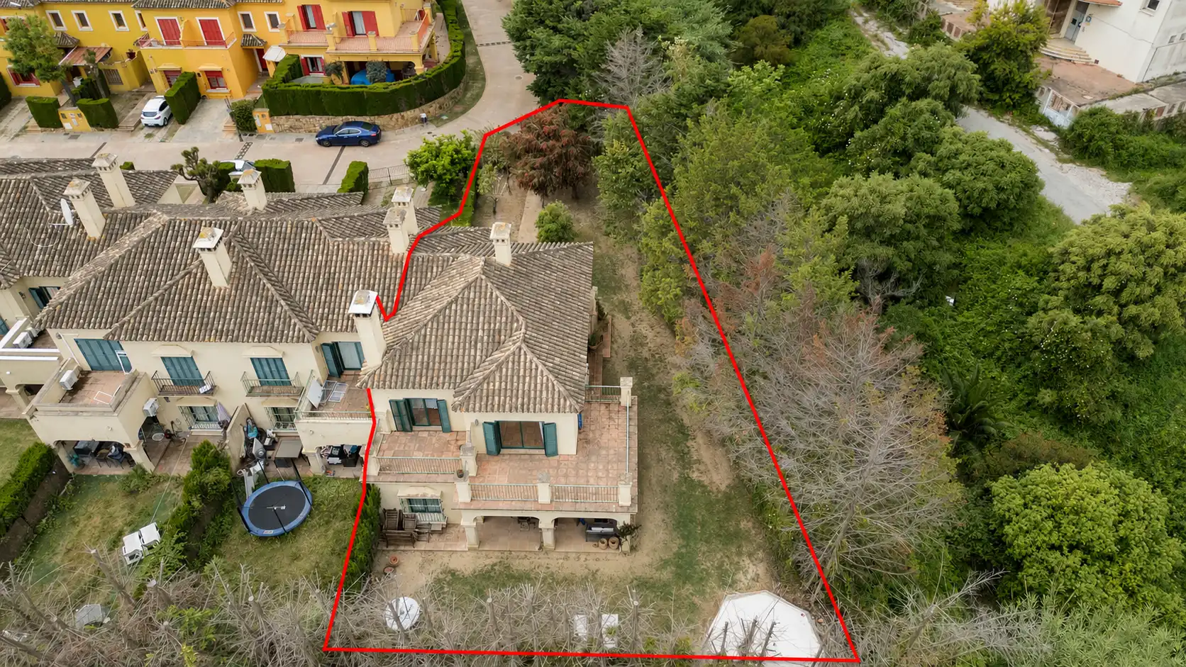 Casa adosada en venda en Sotogrande amb Jardí privat, Terrassa i Piscina