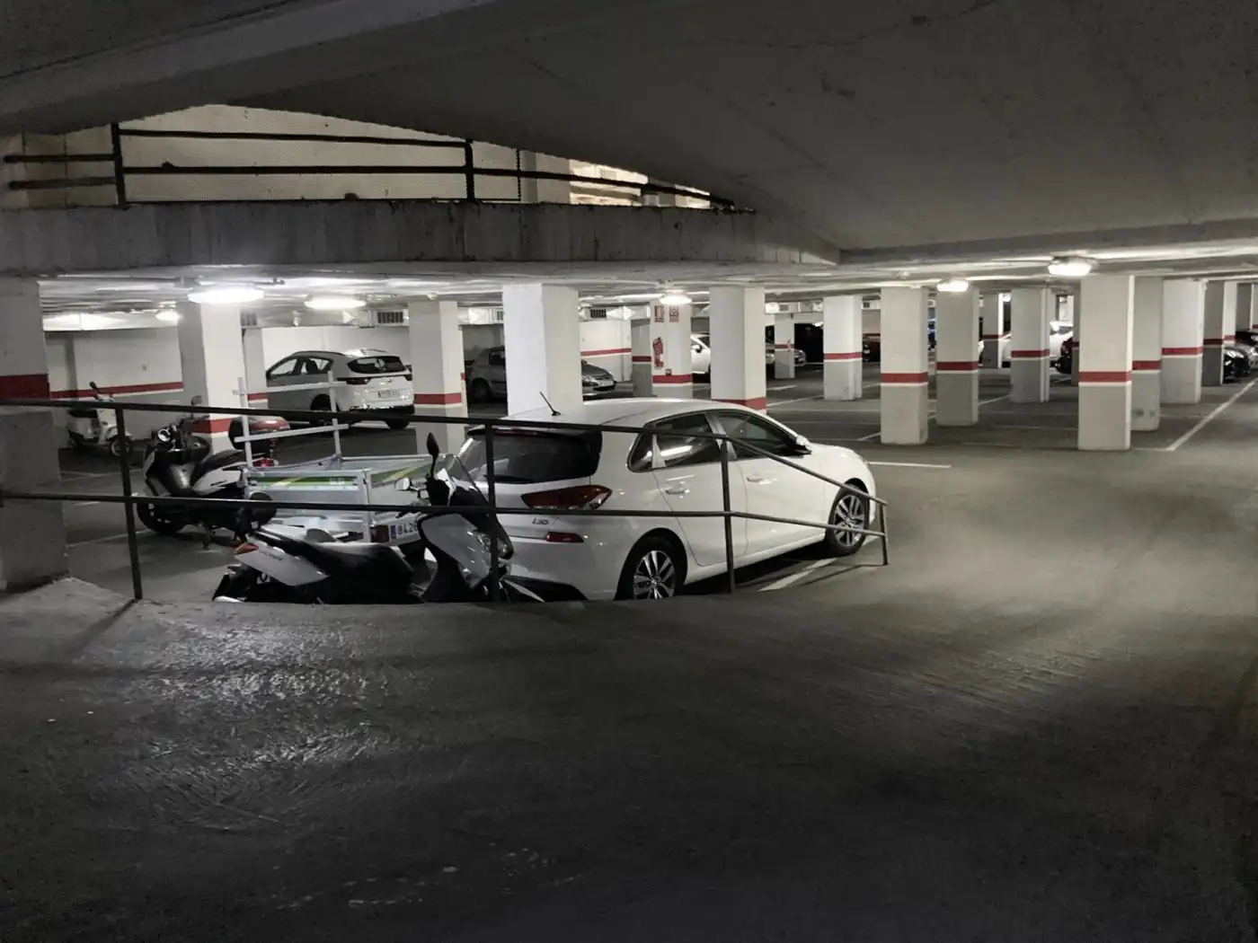 Parkplatz von Garage zur Miete in Elche / Elx