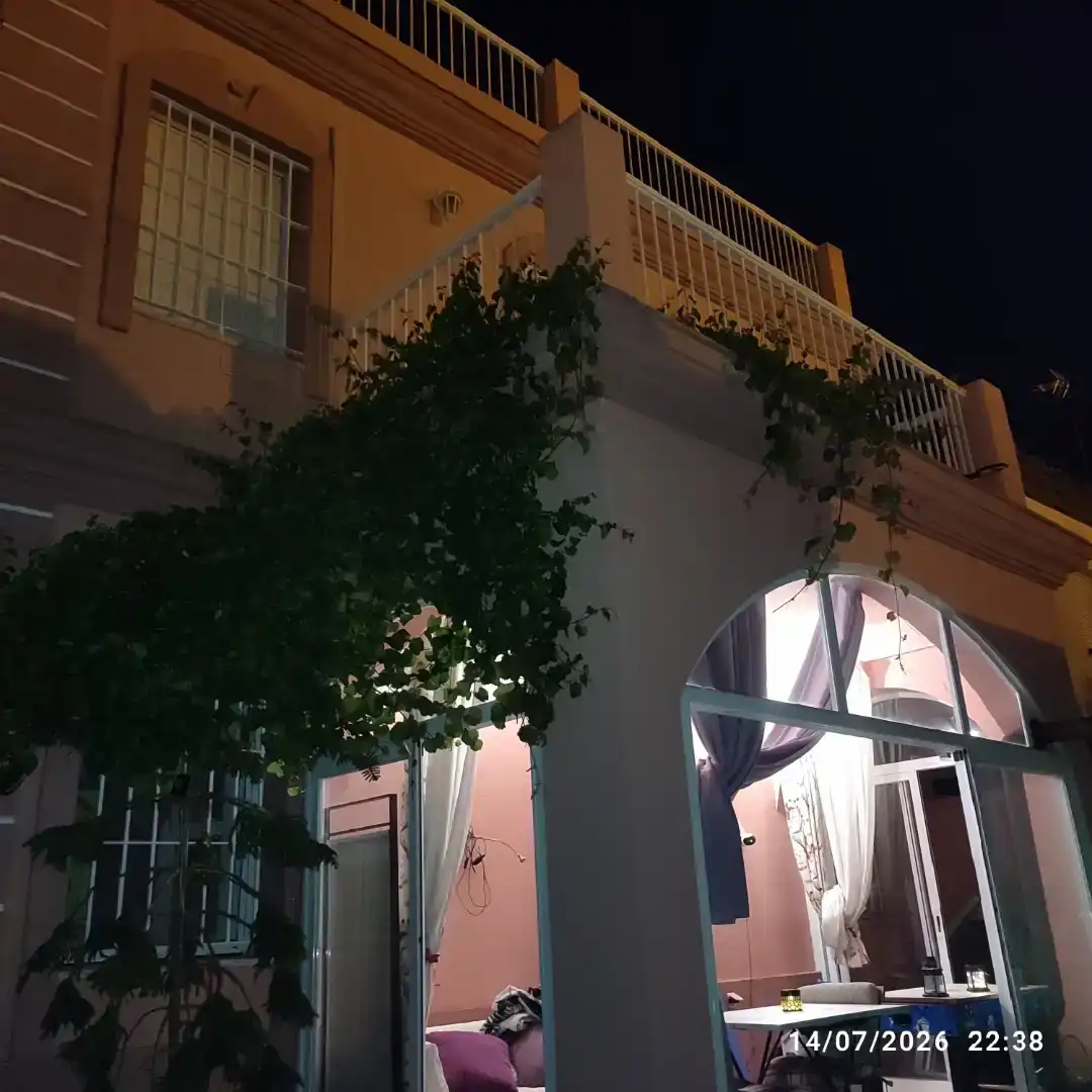 Vista exterior de Casa o xalet en venda en San Fernando amb Aire condicionat i Balcó