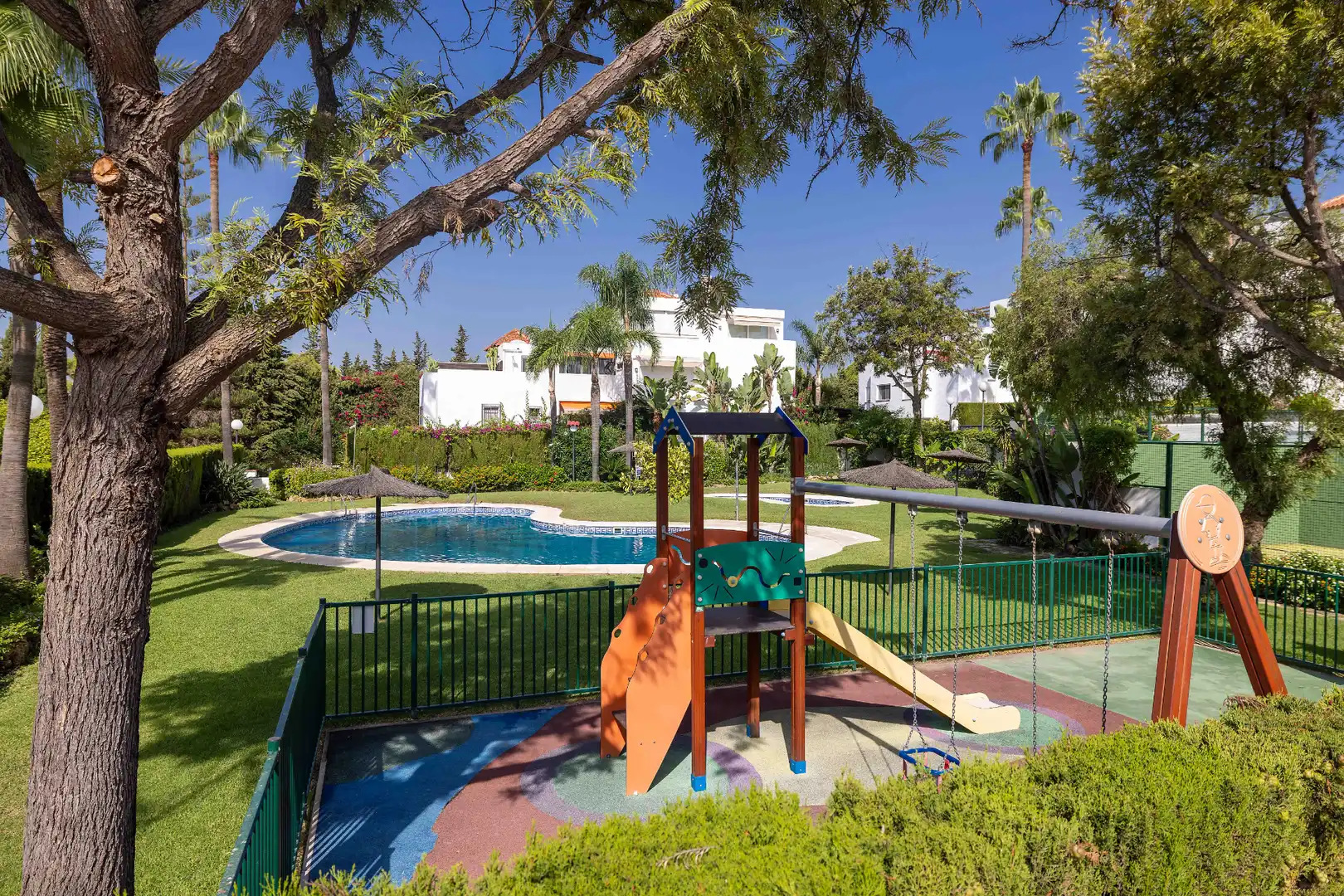 Jardí de Casa adosada en venda en Marbella amb Aire condicionat, Calefacció i Terrassa