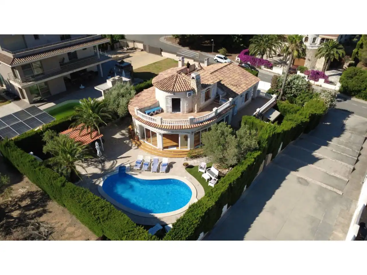 Xalet amb piscina en venda a Avenida CAP ROIG