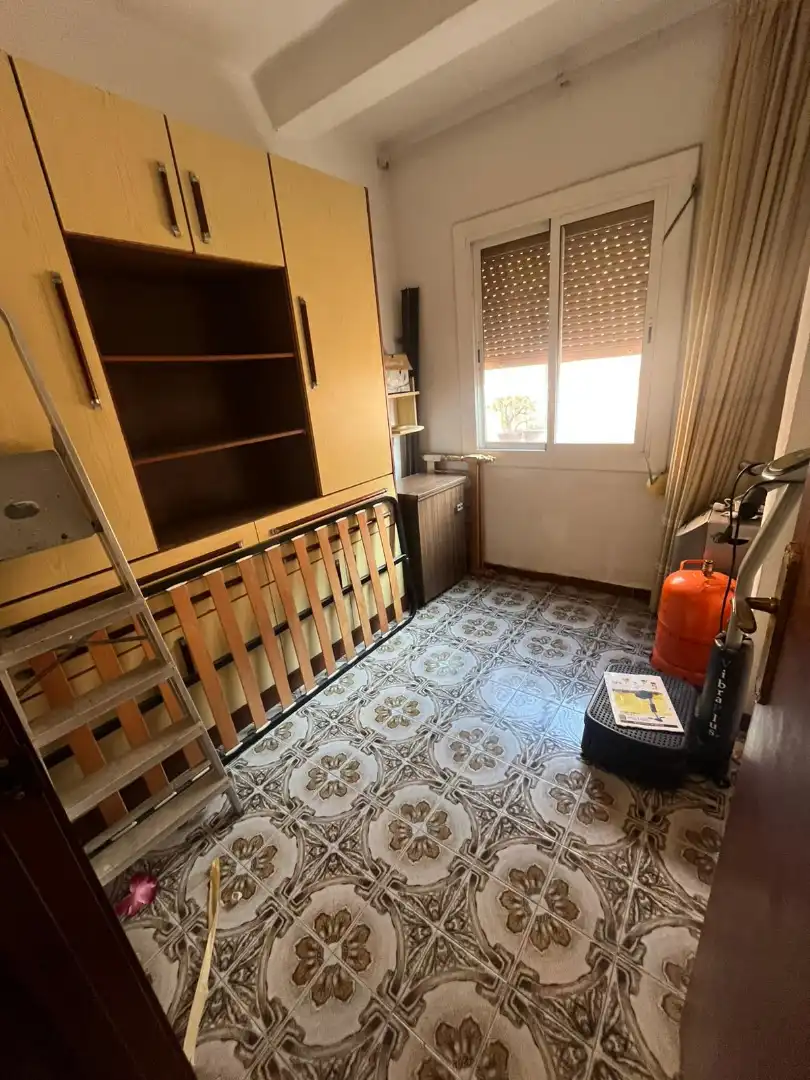 Schlafzimmer von Wohnung zum Verkauf in L'Hospitalet de Llobregat mit Alarm