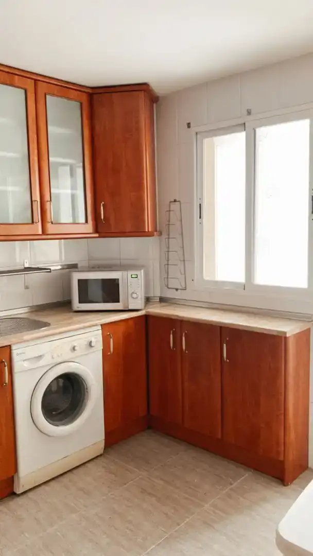 Küche von Wohnung zur Miete in Navalmoral de la Mata mit Klimaanlage, Abstellraum und Möbliert
