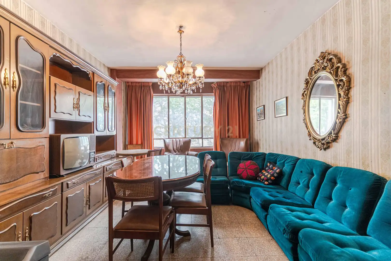 Sala d'estar de Apartament en venda en  Granada Capital amb Balcó