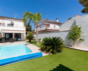 Vista exterior de Casa o xalet en venda en Torrent amb Aire condicionat, Calefacció i Parquet