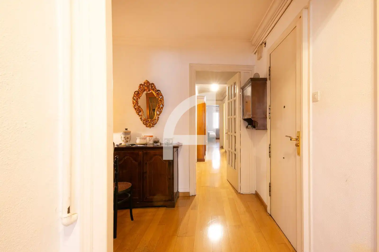 Flat for sale in Barcelona  with Air Conditioner, Heating and Parquet flooring