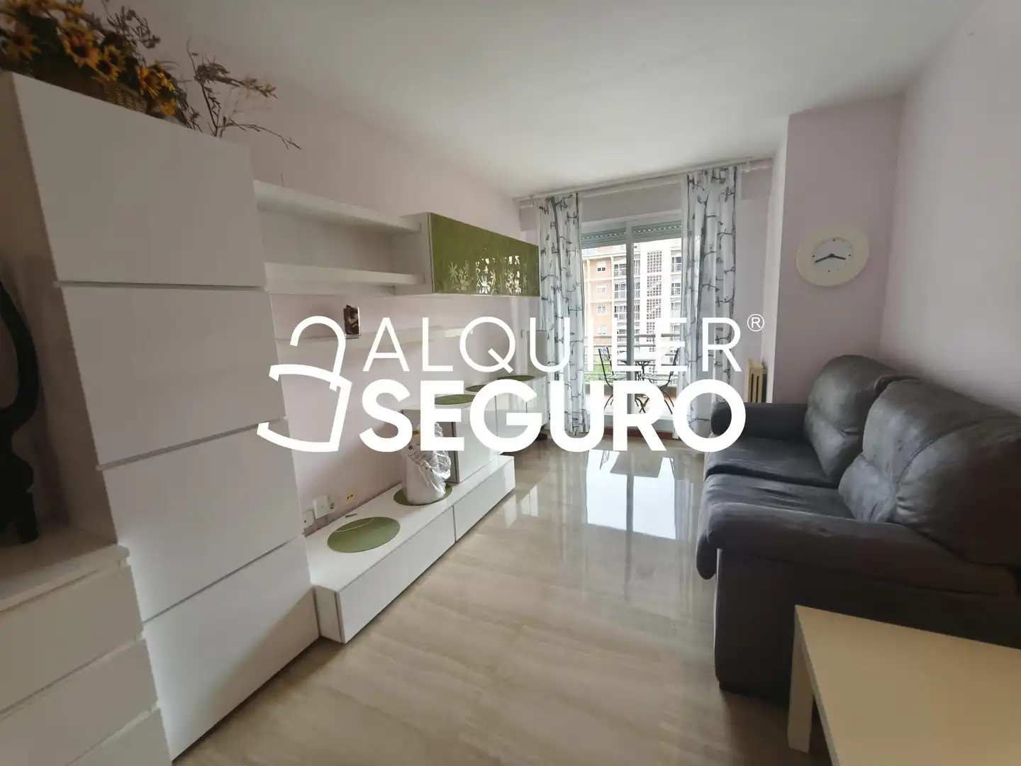 Sala de estar de Piso de alquiler en  Zaragoza Capital con Aire acondicionado, Calefacción y Terraza