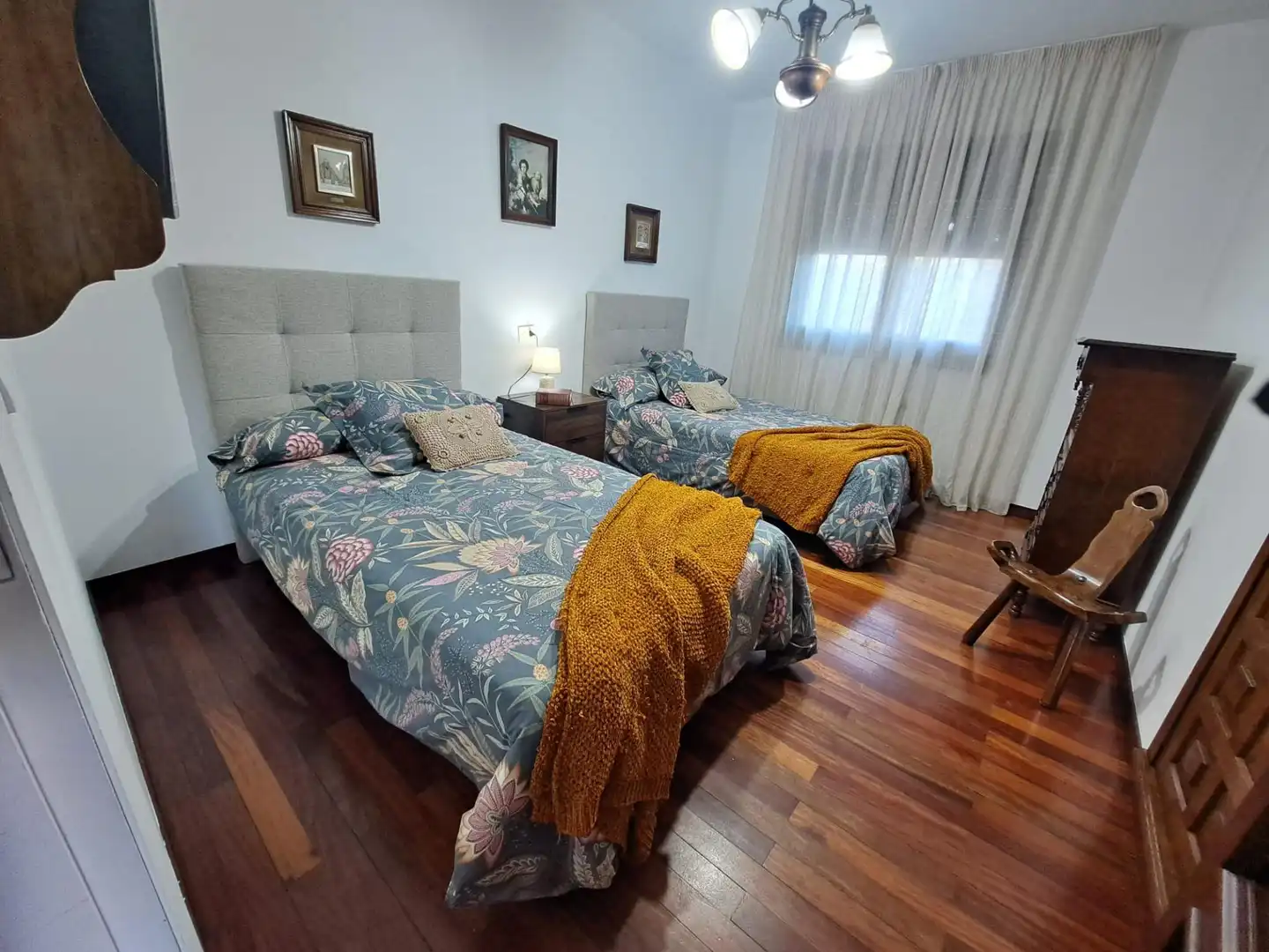 Habitación de Casa o chalet en venta en A Pobra do Caramiñal con Calefacción y Jardín privado