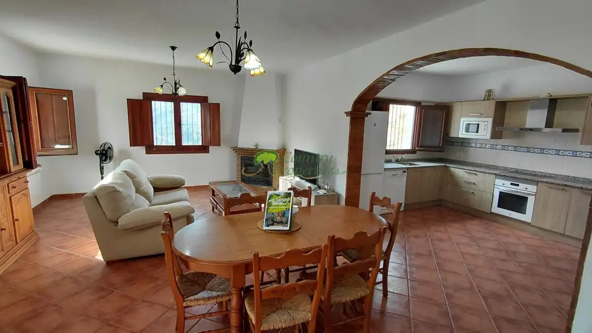 Finca rústica en venda a Árchez