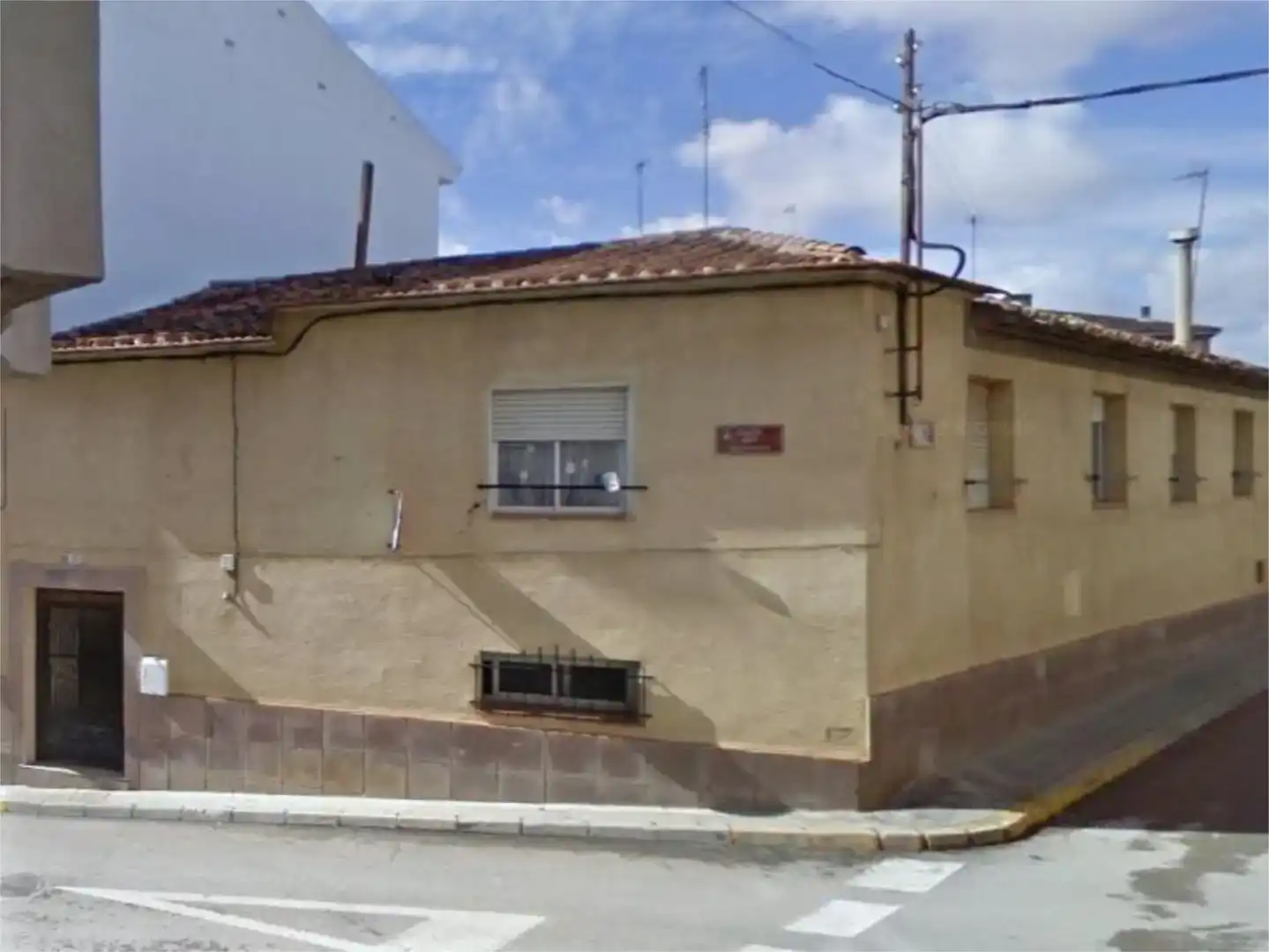 Vista exterior de Planta baja en venta en Villarrobledo, Albacete