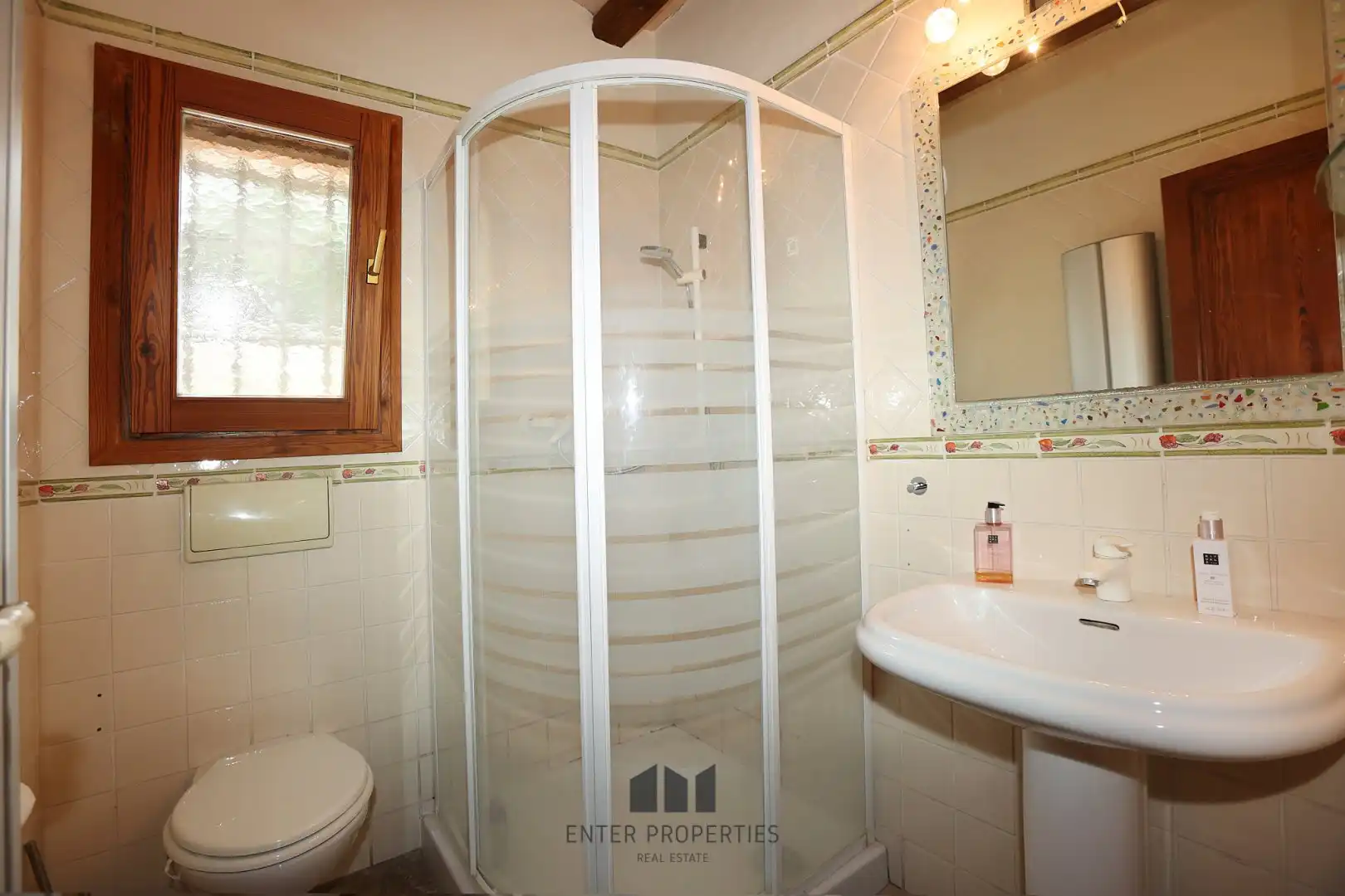 Baño de Piso en venta en Benissa con Aire acondicionado, Calefacción y Piscina