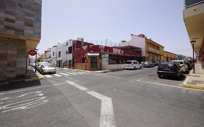 Außenansicht von Einfamilien-Reihenhaus zum verkauf in Puerto del Rosario mit Terrasse