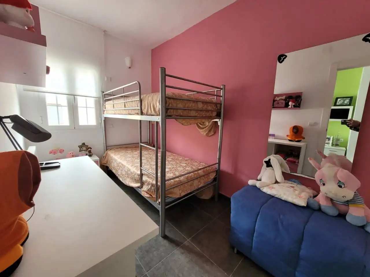 Dormitori de Casa o xalet en venda en Baza amb Aire condicionat, Calefacció i Jardí privat