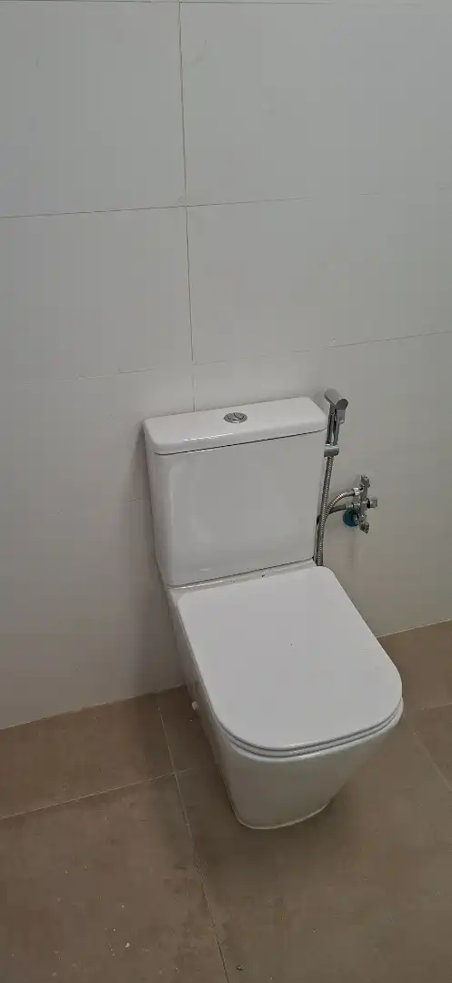 Baño de Piso en venta en Arico con Horno, Microondas y Balcón