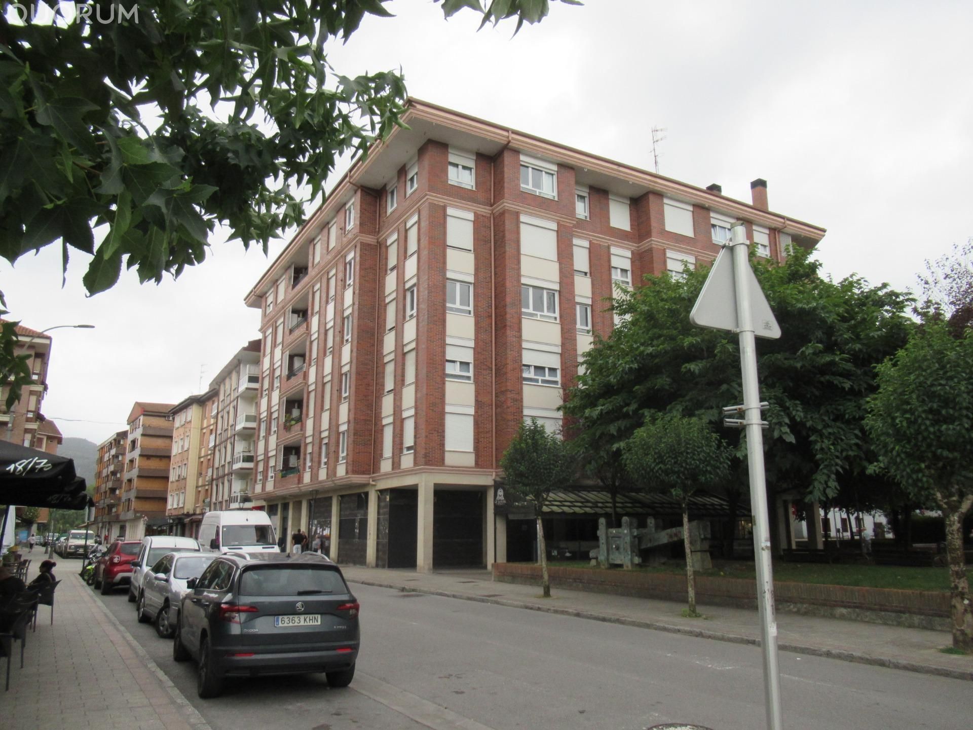 Vista exterior de Piso en venta en Usansolo con Calefacción y Trastero