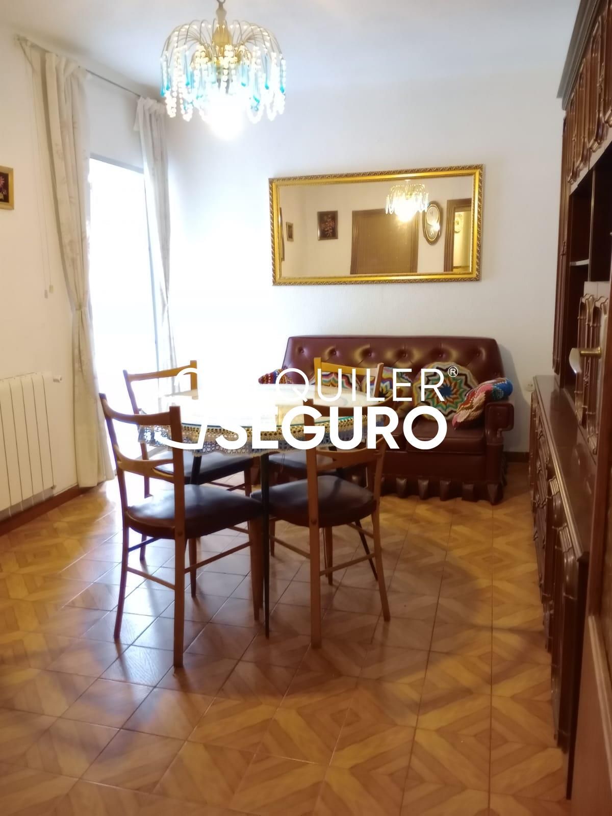 Dining room of Flat to rent in  Madrid Capital  with Heating and Furnished