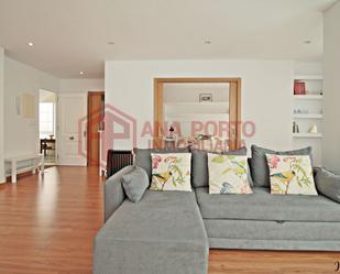 Living room of Apartment to rent in O Grove    with Parquet flooring, Furnished and Oven