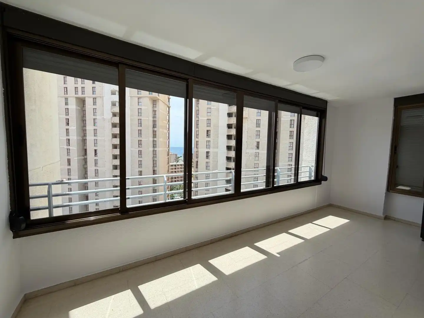 Apartament amb piscina de lloguer a Avinguda de la Marina Baixa 13, imagen 7