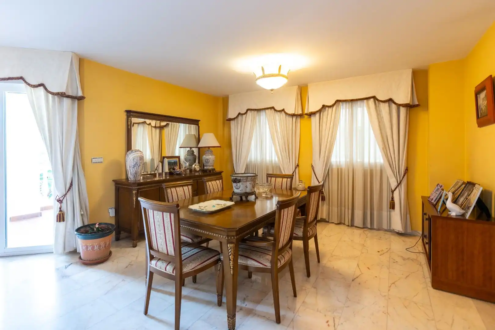 Comedor de Casa o chalet en venta en Motril con Calefacción, Jardín privado y Terraza